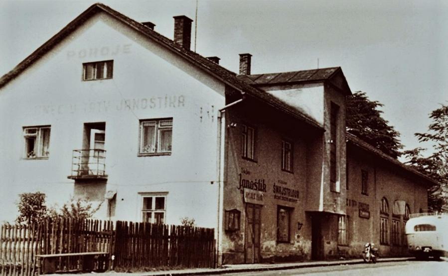 Janostik 3*
